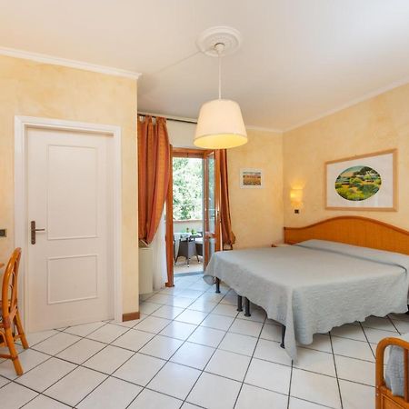 Hotel Tirreno Φόρτε ντε Μάρμι Εξωτερικό φωτογραφία
